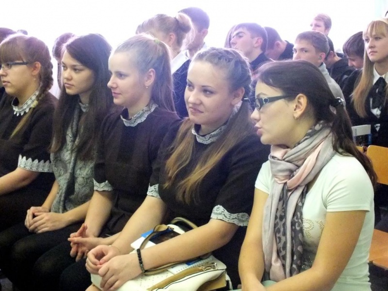 «Газпром нефть Оренбург» ведет профориентационную работу со школьниками